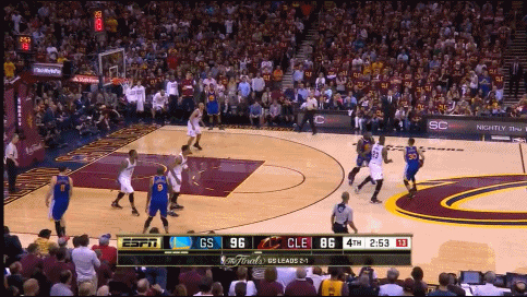  G2带队取胜！，穆雷重要时刻比赛规则变更全场沸腾不已